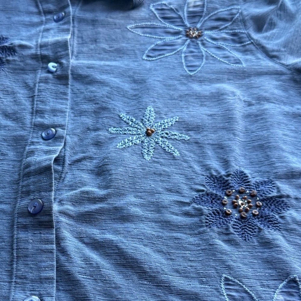 Alfred Dunner Petite 16P Blue 100% Silk Floral Embroidered Beaded Button Up Top - Picture 4 of 7